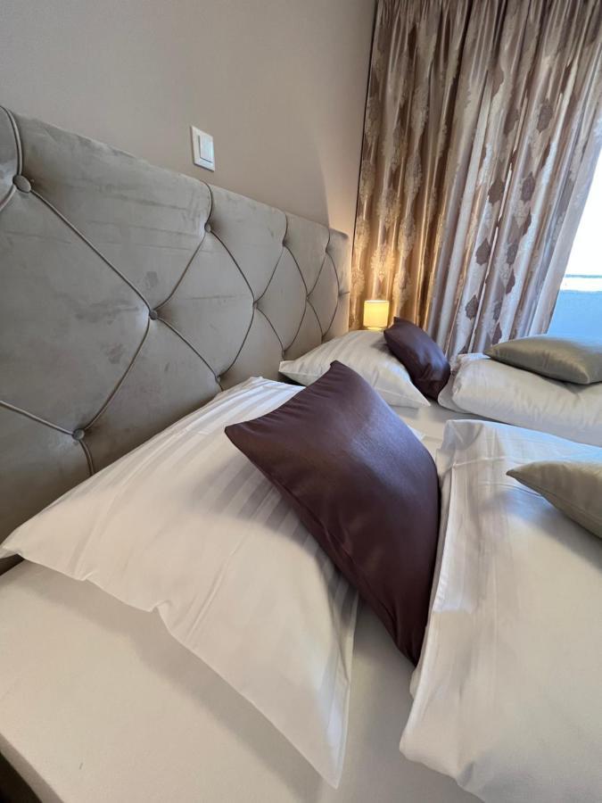 Apartman Yacht メドゥリン エクステリア 写真