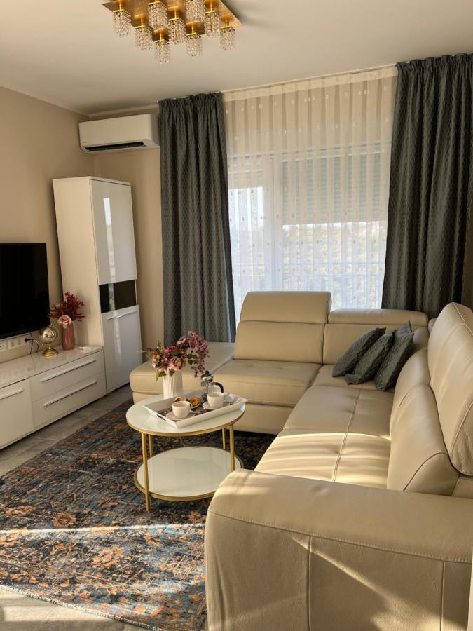 Apartman Yacht メドゥリン エクステリア 写真