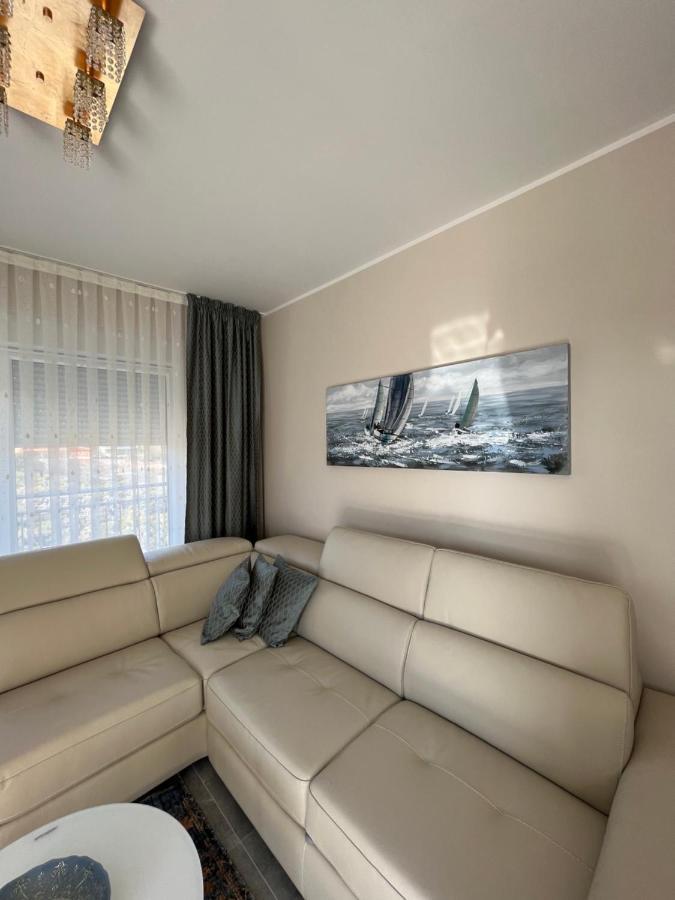 Apartman Yacht メドゥリン エクステリア 写真